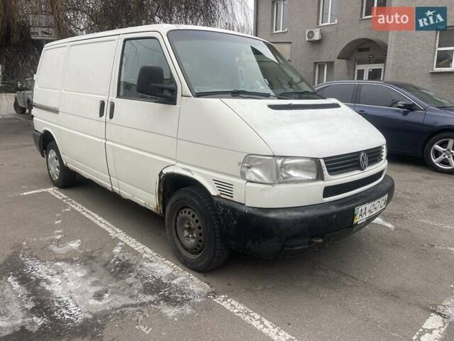 Белый Фольксваген Transporter, объемом двигателя 2.46 л и пробегом 370 тыс. км за 4373 $, фото 2 на Automoto.ua