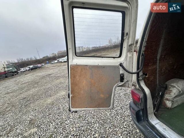 Белый Фольксваген Transporter, объемом двигателя 1.9 л и пробегом 370 тыс. км за 2799 $, фото 16 на Automoto.ua