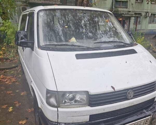 Білий Фольксваген Transporter, об'ємом двигуна 2.4 л та пробігом 400 тис. км за 4500 $, фото 2 на Automoto.ua