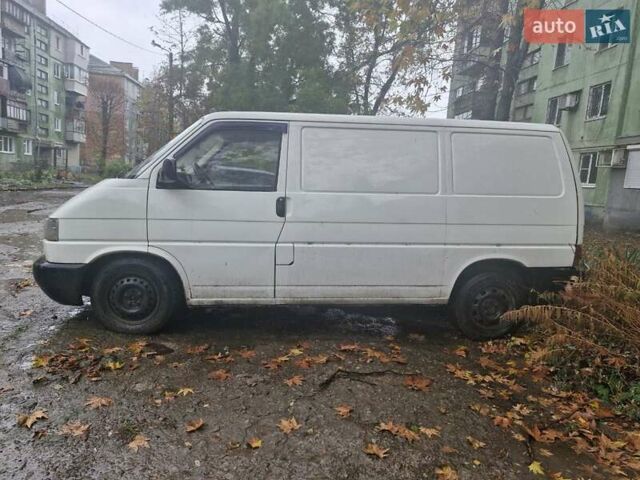Білий Фольксваген Transporter, об'ємом двигуна 2.4 л та пробігом 400 тис. км за 4500 $, фото 4 на Automoto.ua
