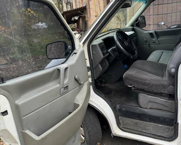 Белый Фольксваген Transporter, объемом двигателя 2.5 л и пробегом 405 тыс. км за 7000 $, фото 25 на Automoto.ua