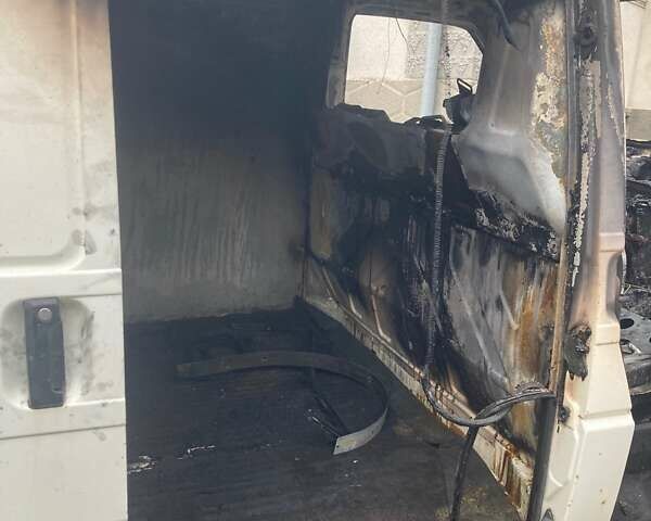 Білий Фольксваген Transporter, об'ємом двигуна 1.9 л та пробігом 381 тис. км за 4600 $, фото 10 на Automoto.ua