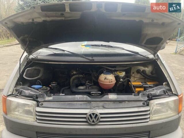 Белый Фольксваген Transporter, объемом двигателя 2.5 л и пробегом 276 тыс. км за 4550 $, фото 15 на Automoto.ua