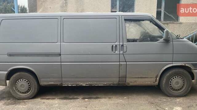 Белый Фольксваген Transporter, объемом двигателя 2.5 л и пробегом 276 тыс. км за 4550 $, фото 10 на Automoto.ua