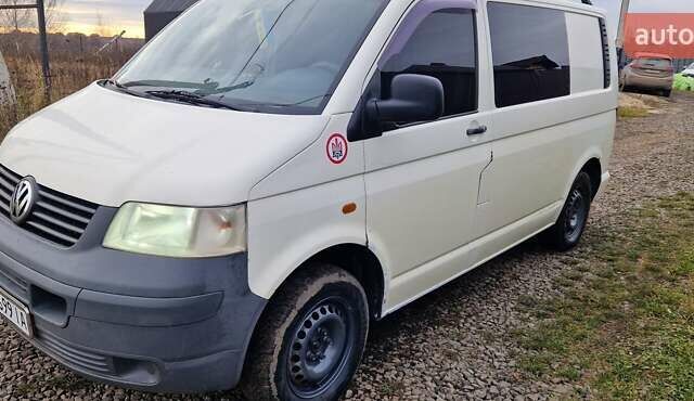 Белый Фольксваген Transporter, объемом двигателя 2.46 л и пробегом 425 тыс. км за 4900 $, фото 6 на Automoto.ua