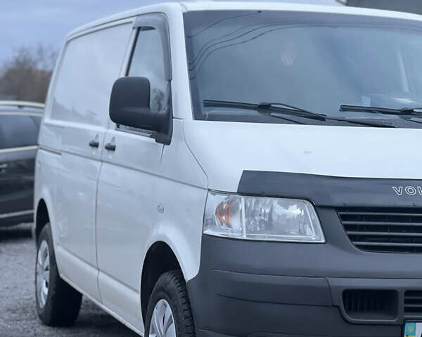 Белый Фольксваген Transporter, объемом двигателя 1.9 л и пробегом 372 тыс. км за 6000 $, фото 4 на Automoto.ua