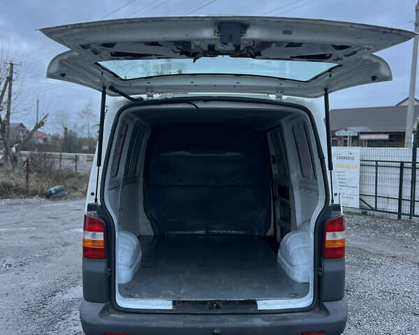 Белый Фольксваген Transporter, объемом двигателя 1.9 л и пробегом 372 тыс. км за 6000 $, фото 18 на Automoto.ua