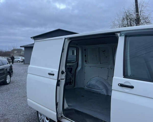 Белый Фольксваген Transporter, объемом двигателя 1.9 л и пробегом 372 тыс. км за 6000 $, фото 27 на Automoto.ua