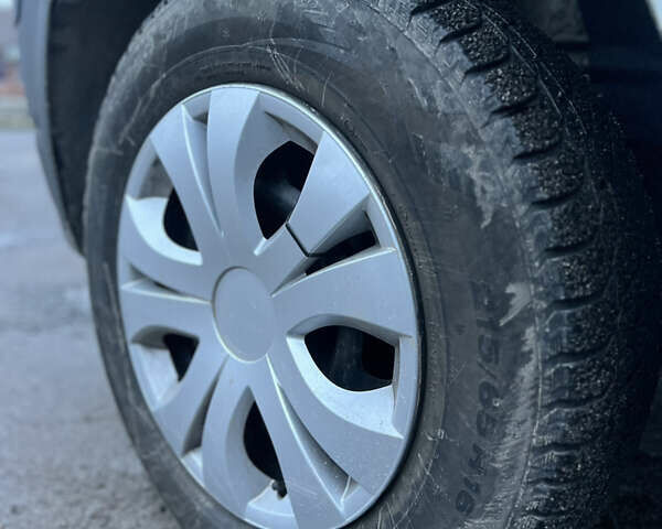 Белый Фольксваген Transporter, объемом двигателя 1.9 л и пробегом 372 тыс. км за 6000 $, фото 32 на Automoto.ua