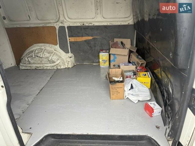 Білий Фольксваген Transporter, об'ємом двигуна 1.9 л та пробігом 295 тис. км за 6499 $, фото 14 на Automoto.ua
