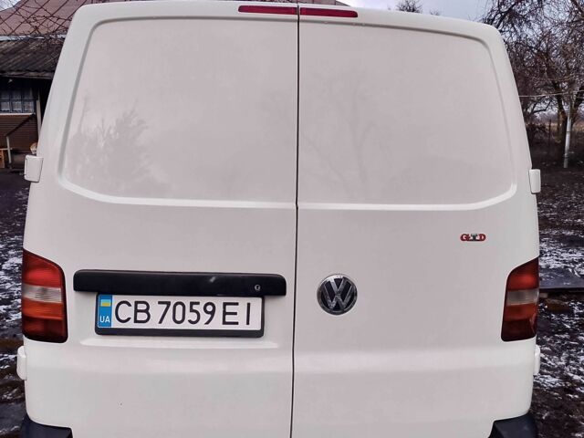 Белый Фольксваген Transporter, объемом двигателя 2.5 л и пробегом 530 тыс. км за 5300 $, фото 6 на Automoto.ua