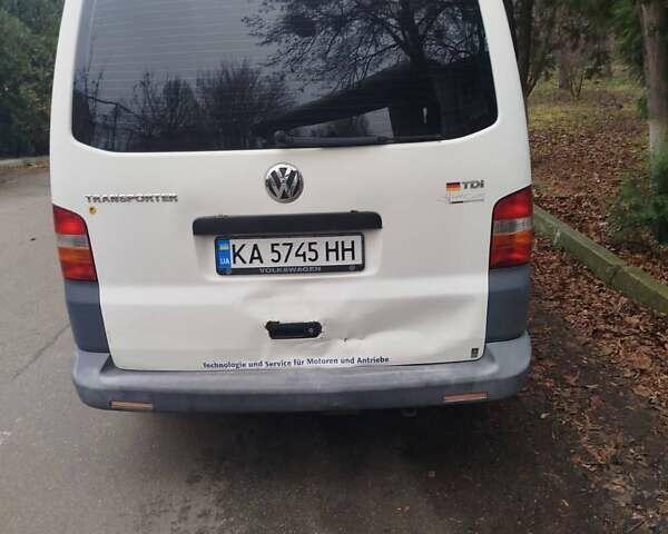 Білий Фольксваген Transporter, об'ємом двигуна 2.46 л та пробігом 362 тис. км за 7000 $, фото 2 на Automoto.ua