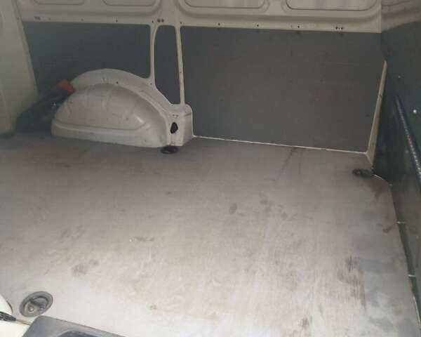 Білий Фольксваген Transporter, об'ємом двигуна 2.46 л та пробігом 362 тис. км за 7000 $, фото 6 на Automoto.ua