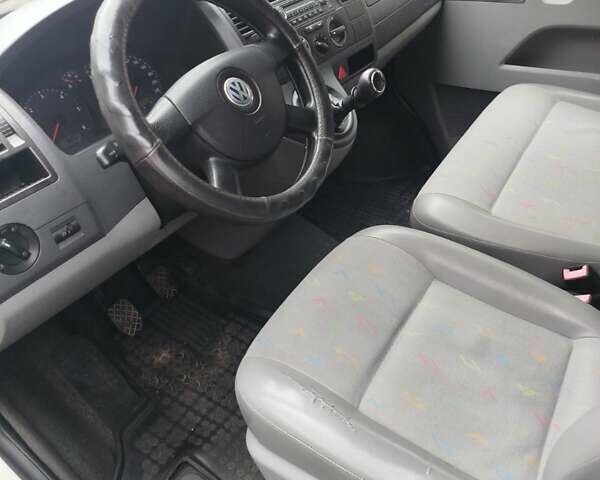 Білий Фольксваген Transporter, об'ємом двигуна 2.46 л та пробігом 362 тис. км за 7000 $, фото 3 на Automoto.ua