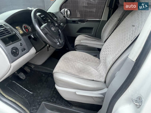 Белый Фольксваген Transporter, объемом двигателя 1.97 л и пробегом 403 тыс. км за 10300 $, фото 8 на Automoto.ua