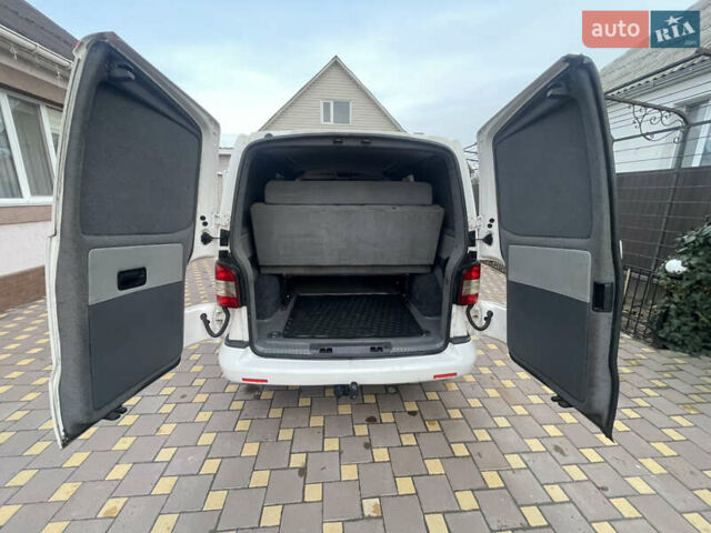 Белый Фольксваген Transporter, объемом двигателя 1.97 л и пробегом 403 тыс. км за 10300 $, фото 6 на Automoto.ua