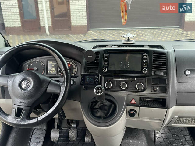 Белый Фольксваген Transporter, объемом двигателя 1.97 л и пробегом 403 тыс. км за 10300 $, фото 12 на Automoto.ua