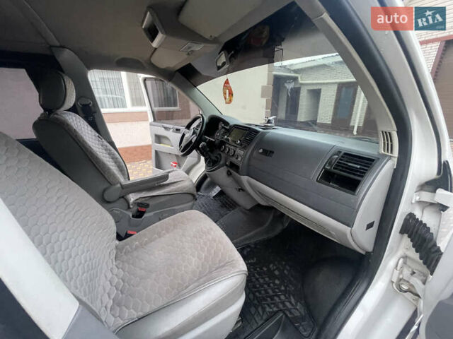 Белый Фольксваген Transporter, объемом двигателя 1.97 л и пробегом 403 тыс. км за 10300 $, фото 13 на Automoto.ua