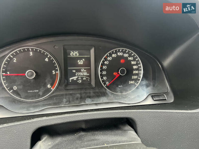 Белый Фольксваген Transporter, объемом двигателя 1.97 л и пробегом 239 тыс. км за 10900 $, фото 9 на Automoto.ua