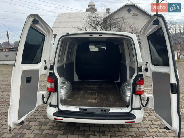 Белый Фольксваген Transporter, объемом двигателя 1.97 л и пробегом 239 тыс. км за 10900 $, фото 16 на Automoto.ua