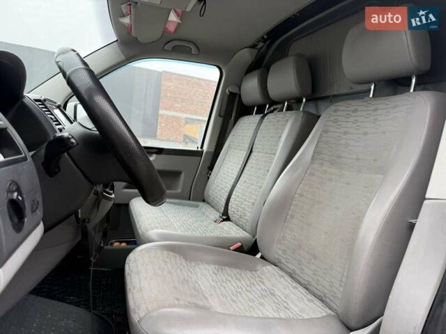 Белый Фольксваген Transporter, объемом двигателя 1.97 л и пробегом 370 тыс. км за 10800 $, фото 10 на Automoto.ua