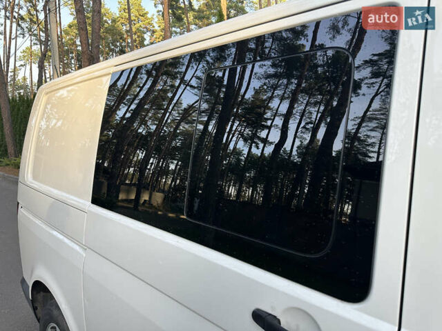 Білий Фольксваген Transporter, об'ємом двигуна 2 л та пробігом 448 тис. км за 15800 $, фото 20 на Automoto.ua