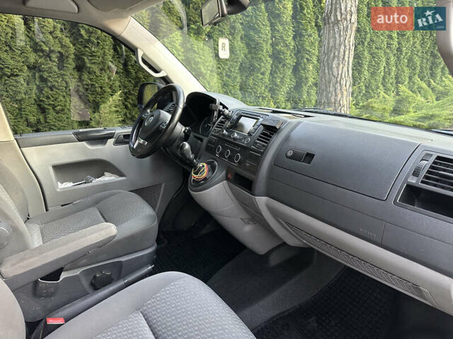 Білий Фольксваген Transporter, об'ємом двигуна 2 л та пробігом 448 тис. км за 15800 $, фото 12 на Automoto.ua