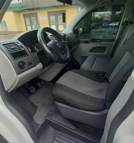 Белый Фольксваген Transporter, объемом двигателя 1.97 л и пробегом 368 тыс. км за 13400 $, фото 3 на Automoto.ua