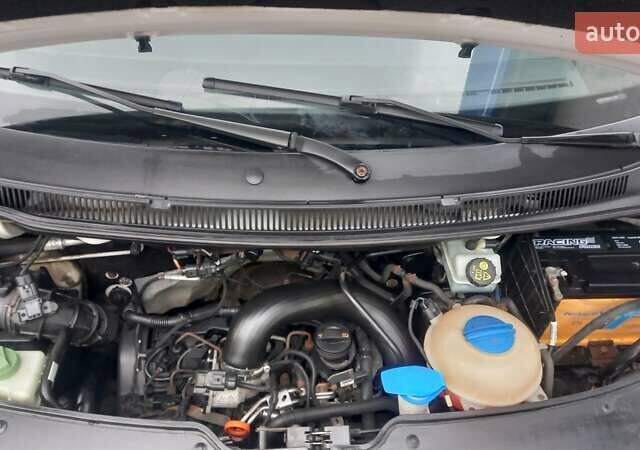 Белый Фольксваген Transporter, объемом двигателя 1.97 л и пробегом 368 тыс. км за 13400 $, фото 6 на Automoto.ua