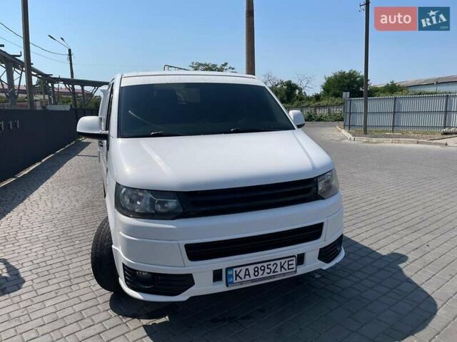 Белый Фольксваген Transporter, объемом двигателя 1.97 л и пробегом 345 тыс. км за 13000 $, фото 2 на Automoto.ua