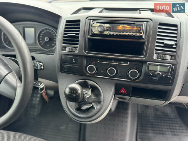 Белый Фольксваген Transporter, объемом двигателя 1.97 л и пробегом 648 тыс. км за 7500 $, фото 24 на Automoto.ua