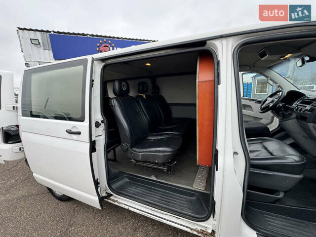 Белый Фольксваген Transporter, объемом двигателя 1.97 л и пробегом 648 тыс. км за 7500 $, фото 47 на Automoto.ua