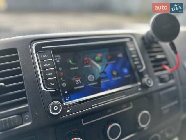 Белый Фольксваген Transporter, объемом двигателя 2 л и пробегом 466 тыс. км за 10000 $, фото 5 на Automoto.ua