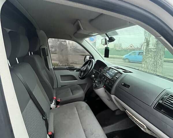 Белый Фольксваген Transporter, объемом двигателя 2 л и пробегом 502 тыс. км за 8300 $, фото 12 на Automoto.ua