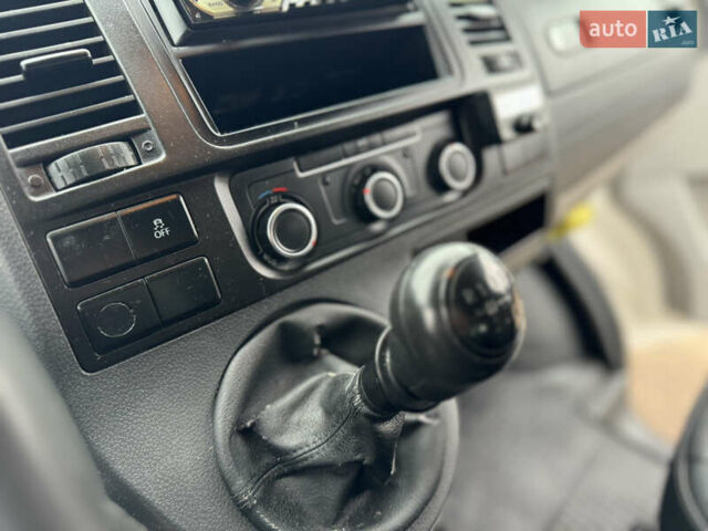 Белый Фольксваген Transporter, объемом двигателя 1.97 л и пробегом 648 тыс. км за 7500 $, фото 36 на Automoto.ua