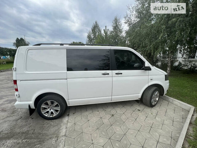 Білий Фольксваген Transporter, об'ємом двигуна 1.97 л та пробігом 315 тис. км за 11900 $, фото 2 на Automoto.ua