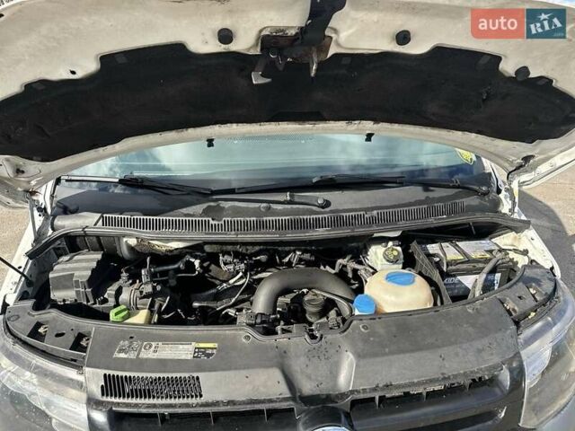 Белый Фольксваген Transporter, объемом двигателя 2 л и пробегом 466 тыс. км за 10000 $, фото 8 на Automoto.ua