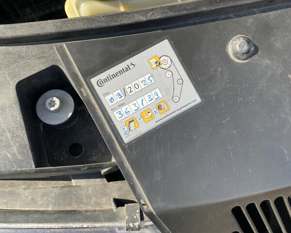 Белый Фольксваген Transporter, объемом двигателя 1.97 л и пробегом 366 тыс. км за 14000 $, фото 8 на Automoto.ua