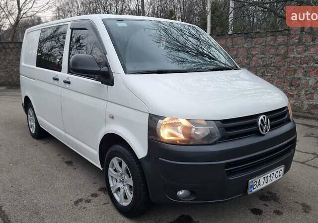 Белый Фольксваген Transporter, объемом двигателя 2 л и пробегом 337 тыс. км за 11500 $, фото 14 на Automoto.ua