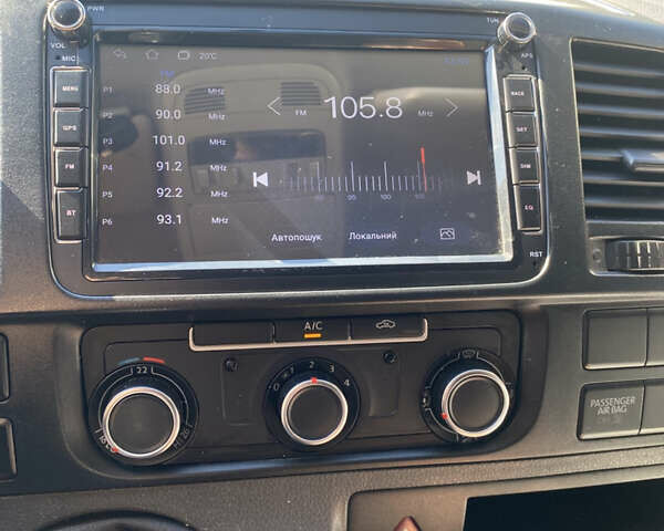 Белый Фольксваген Transporter, объемом двигателя 1.97 л и пробегом 366 тыс. км за 14000 $, фото 7 на Automoto.ua