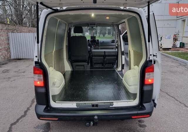 Белый Фольксваген Transporter, объемом двигателя 2 л и пробегом 337 тыс. км за 11500 $, фото 18 на Automoto.ua