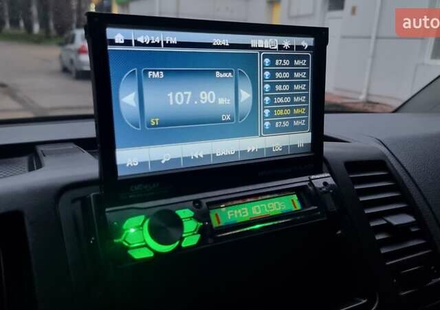 Белый Фольксваген Transporter, объемом двигателя 2 л и пробегом 337 тыс. км за 11500 $, фото 37 на Automoto.ua