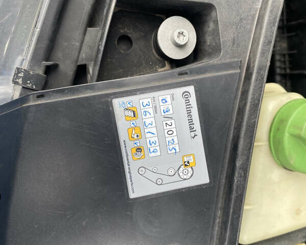 Белый Фольксваген Transporter, объемом двигателя 1.97 л и пробегом 366 тыс. км за 14000 $, фото 9 на Automoto.ua