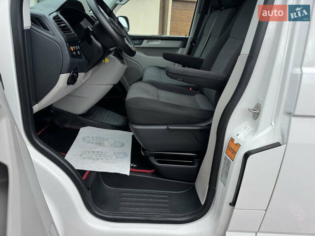 Белый Фольксваген Transporter, объемом двигателя 2 л и пробегом 237 тыс. км за 19700 $, фото 31 на Automoto.ua