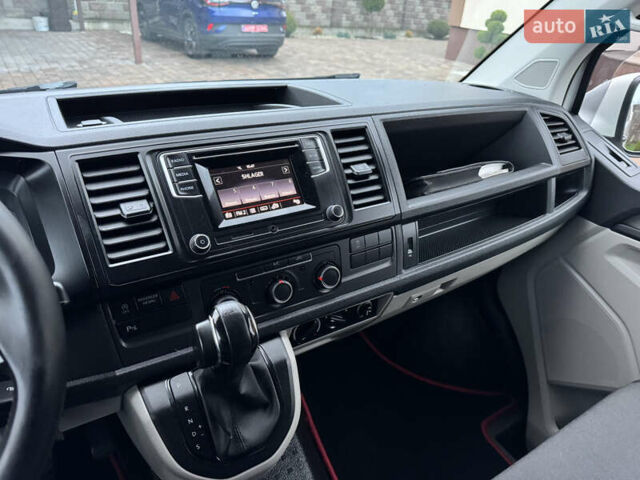 Белый Фольксваген Transporter, объемом двигателя 2 л и пробегом 237 тыс. км за 19700 $, фото 38 на Automoto.ua