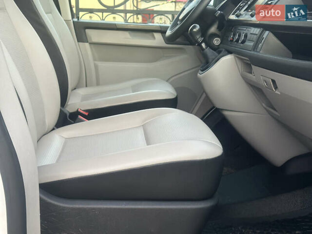 Белый Фольксваген Transporter, объемом двигателя 2 л и пробегом 264 тыс. км за 16500 $, фото 31 на Automoto.ua