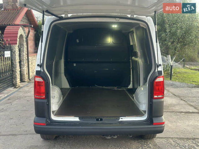 Белый Фольксваген Transporter, объемом двигателя 2 л и пробегом 264 тыс. км за 16500 $, фото 46 на Automoto.ua