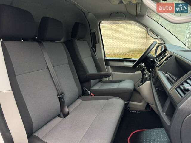 Белый Фольксваген Transporter, объемом двигателя 2 л и пробегом 237 тыс. км за 19950 $, фото 42 на Automoto.ua