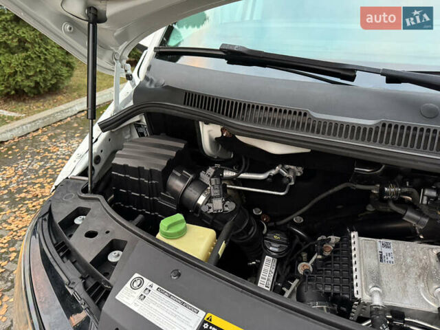 Белый Фольксваген Transporter, объемом двигателя 2 л и пробегом 237 тыс. км за 19950 $, фото 56 на Automoto.ua