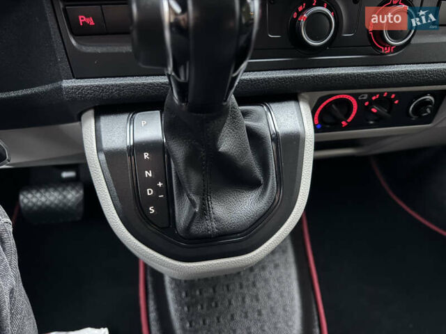 Белый Фольксваген Transporter, объемом двигателя 2 л и пробегом 237 тыс. км за 19950 $, фото 29 на Automoto.ua